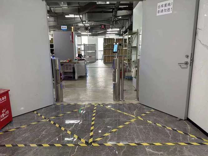 的自助核验闸机厂家,会有成熟的技术研发团队和完善的生产管理体系
